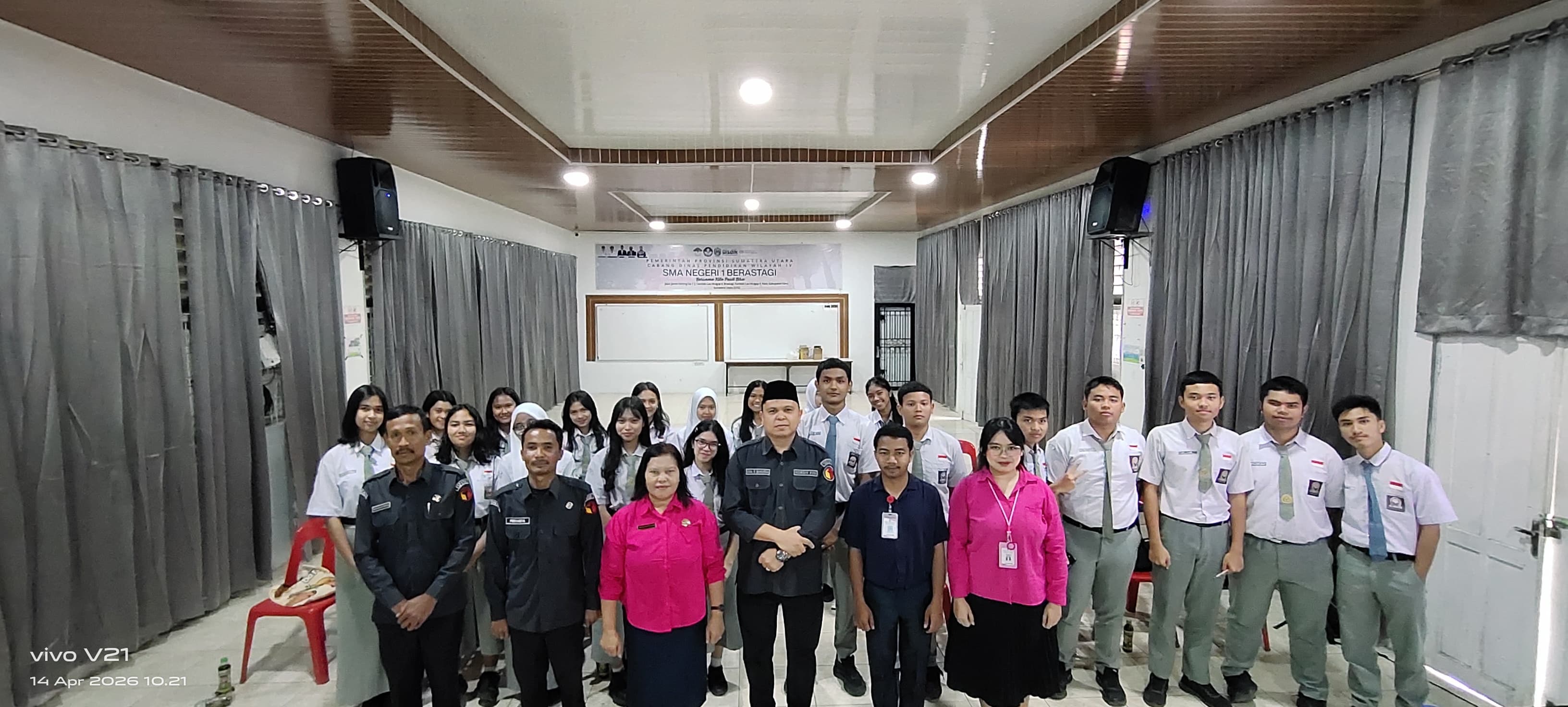 Berastagi,- Badan Pengawas Pemilihan Umum Kab .Karo Melakukan Kegiatan Konsolidasi Demokrasi untuk memberikan pendidikan politik kepada siswa SMA Negeri 1 Berastagi (14/04/2026)