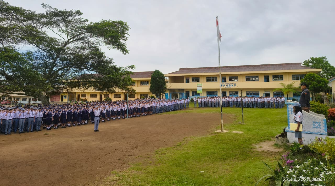 Badan Pengawas Pemilihan Umum Kabupaten Karo Melaksanakan Edu Talk Pengawasan Kepemiluan  dan Demokrasi di SMA GBKP Kabanjahe