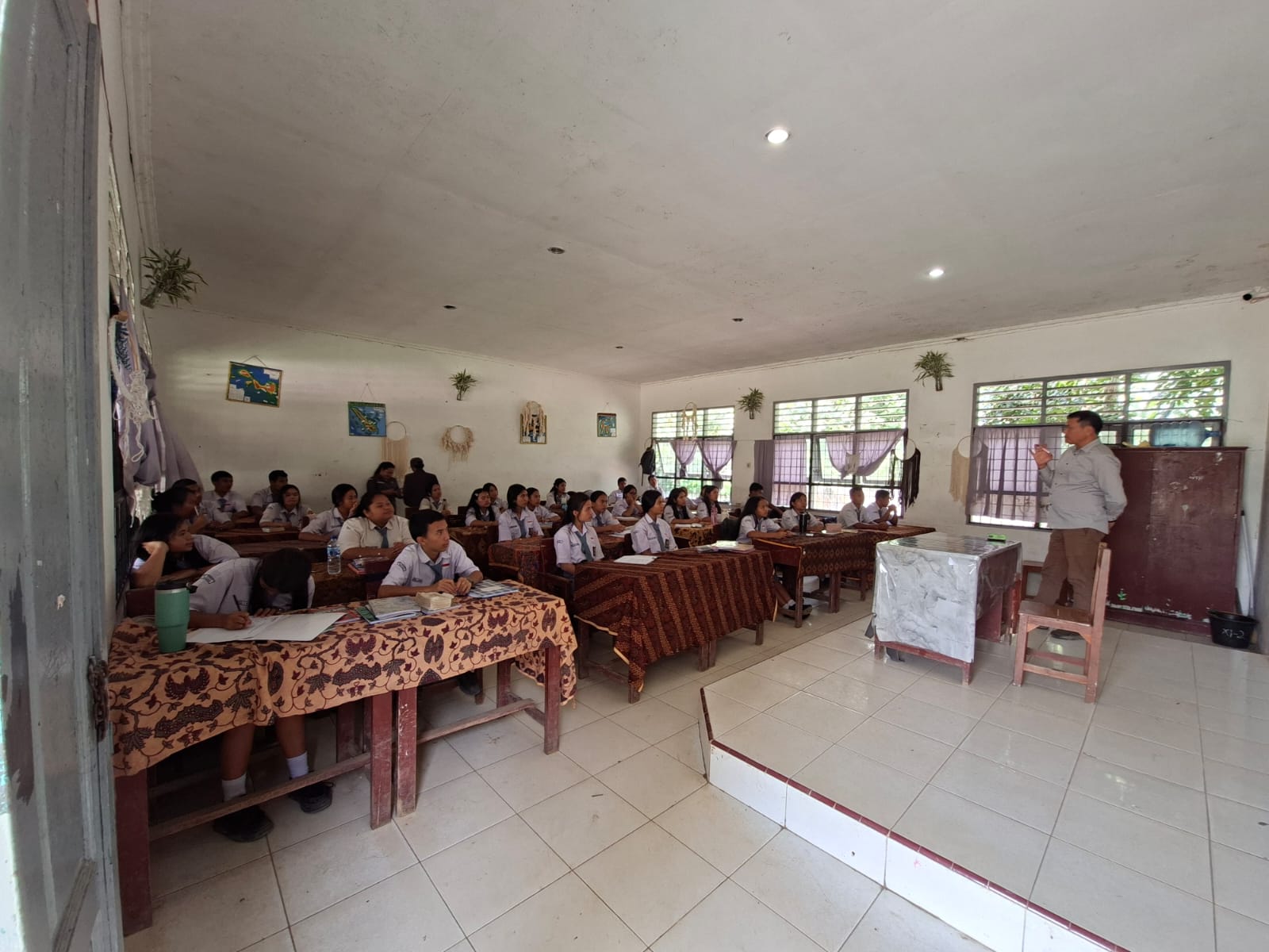 Badan Pengawas Pemilihan Umum Kabupaten Karo Melaksanakan Lanjutkan Program “Bawaslu Mengajar” di SMAN 1 Tigapanah, Perkuat Edukasi Demokrasi bagi Pemilih Pemulan, Selasa ( 29/09/2026)