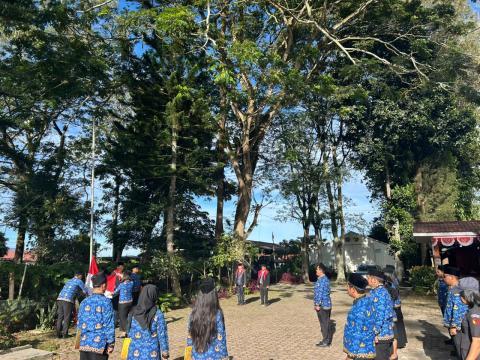 Badan Pengawas Pemilihan Umum Kabupaten Karo Melaksanakan Upacara Memperingati HUT Kenerdekaan Republik Indonesia yang Ke - 81 ,( Senin, 17 /08/2026) 
