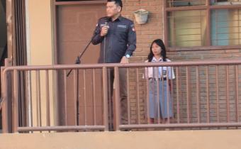 Kabanjahe – Badan Pengawas Pemilihan Umum (Bawaslu) Kabupaten Karo Jadi Pembina Upacara di SMA Katolik 1 Kabanjahe dalam rangka memberikan pendidikan kepemiluan bagi pemilih pemula, Senin (25/05/2026).