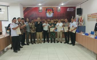 Kabanjahe – Badan Pengawas Pemilihan Umum (Bawaslu) Kabupaten Karo Menghadiri Rapat Pleno Terbuka Rekapitulasi Daftar Pemilih Berkelanjutan (PDPB) Triwulan II Tahun 2026 di Kantor KPU Kab. Karo, Rabu (01/07/2026) 