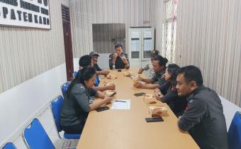 Badan Pengawas Pemilihan Umum Kabupaten Karo Mengelar Konsolidasi Demokrasi dengan Tokoh Masyarakat, Senin(21/09/2026)